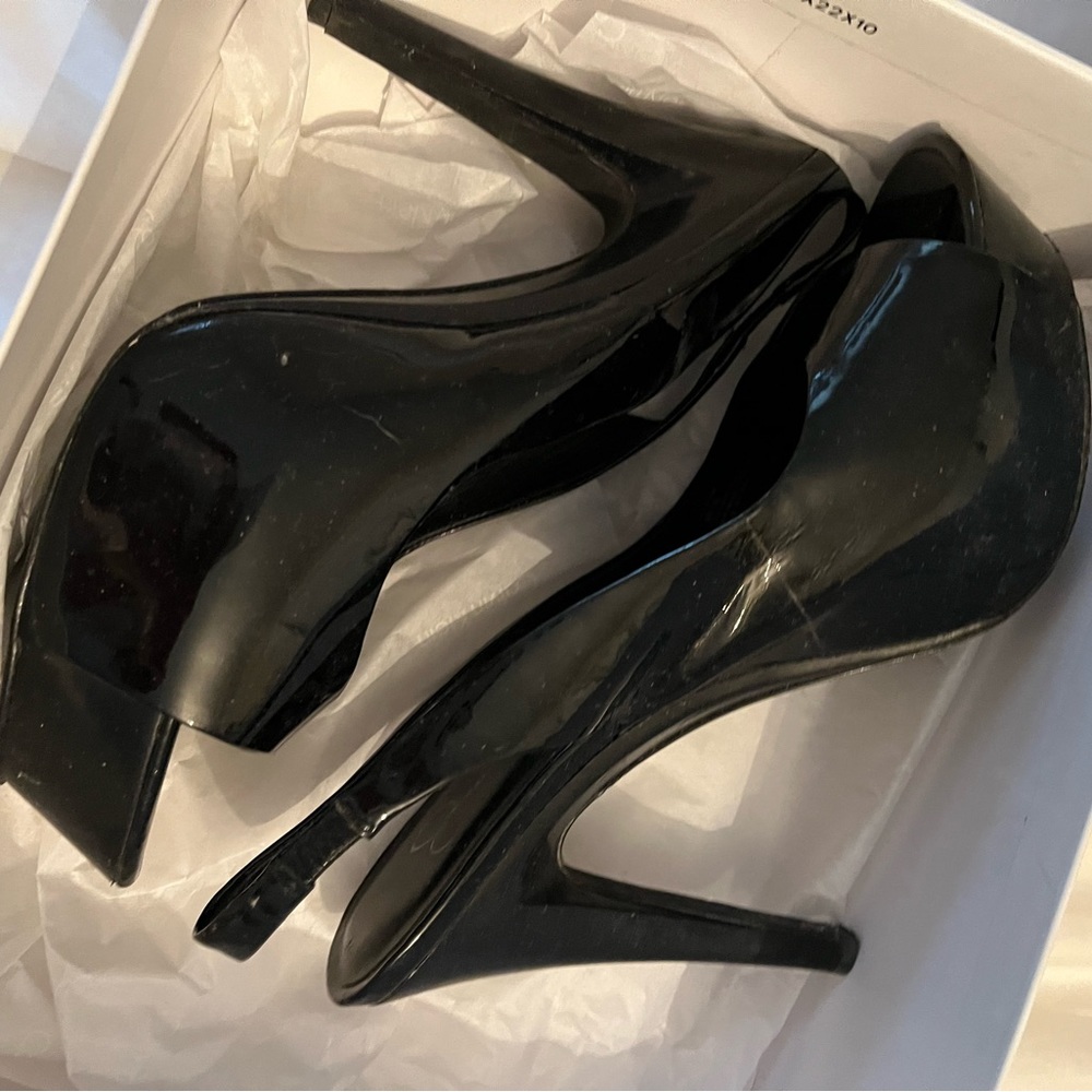 Jessica Simpson black dress heels